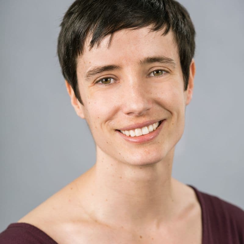 Claire Kelley headshot